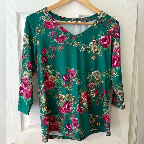 The Pioneer Woman long sleeve floral green v-neck shirt small oversized - Picture 2 of 9